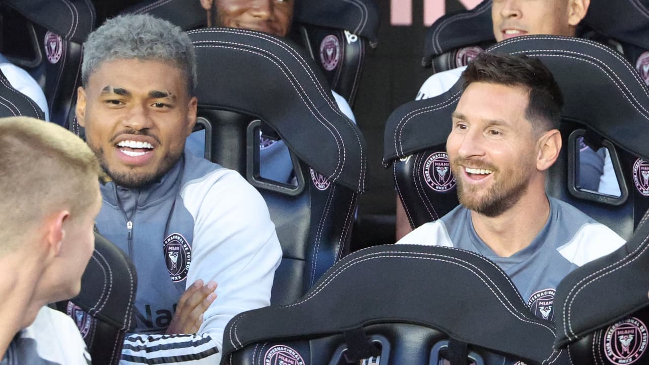 Martínez -expupilo de "Tata" Martino en 'las Cinco Bandas'- está funcionando como voz de experiencia para Messi en su nueva liga.