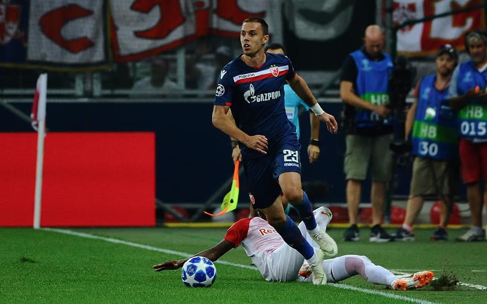 No pasaron 20 minutos después de que había abierto la brecha el equipo local cuando las cosas empezaron a cambiar radicalmente para los visitantes.