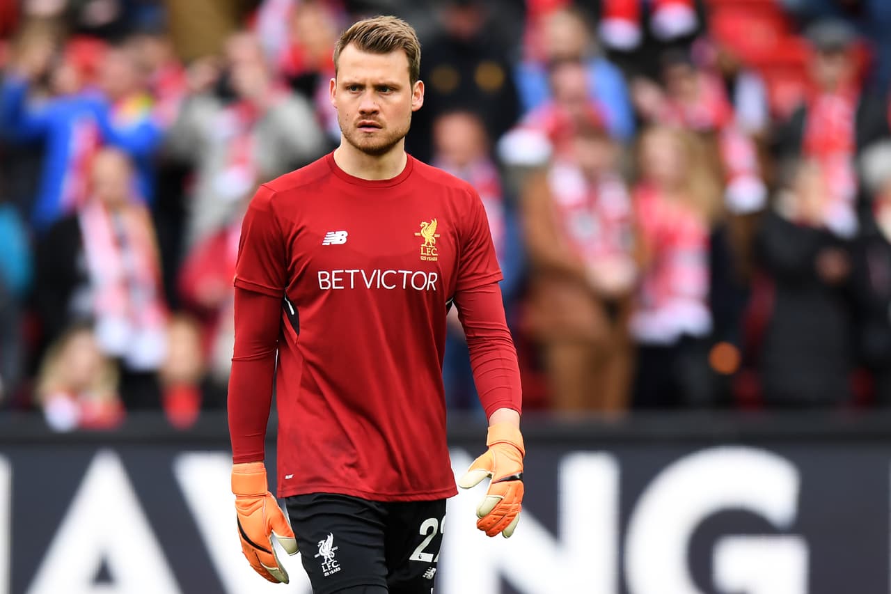 Con Alisson y Loris Karius el Liverpool tiene cubierta la portería, por lo que Simon Mignolet busca nuevos rumbos. Se está comentando la posibilidad de ir al Besiktas.