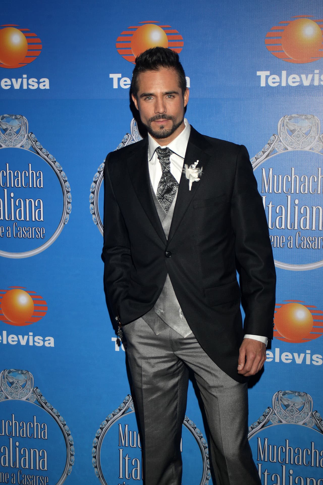 Hasta ahora
<b><a href="http://www.univision.com/temas/jose-ron">José Ron</a></b> no se ha arrepentido de haber tomado ese camino, pues ha aparecido en 12 telenovelas. Actualmente lo podemos ver protagonizando el melodrama 'Enamorándome de Ramón'.