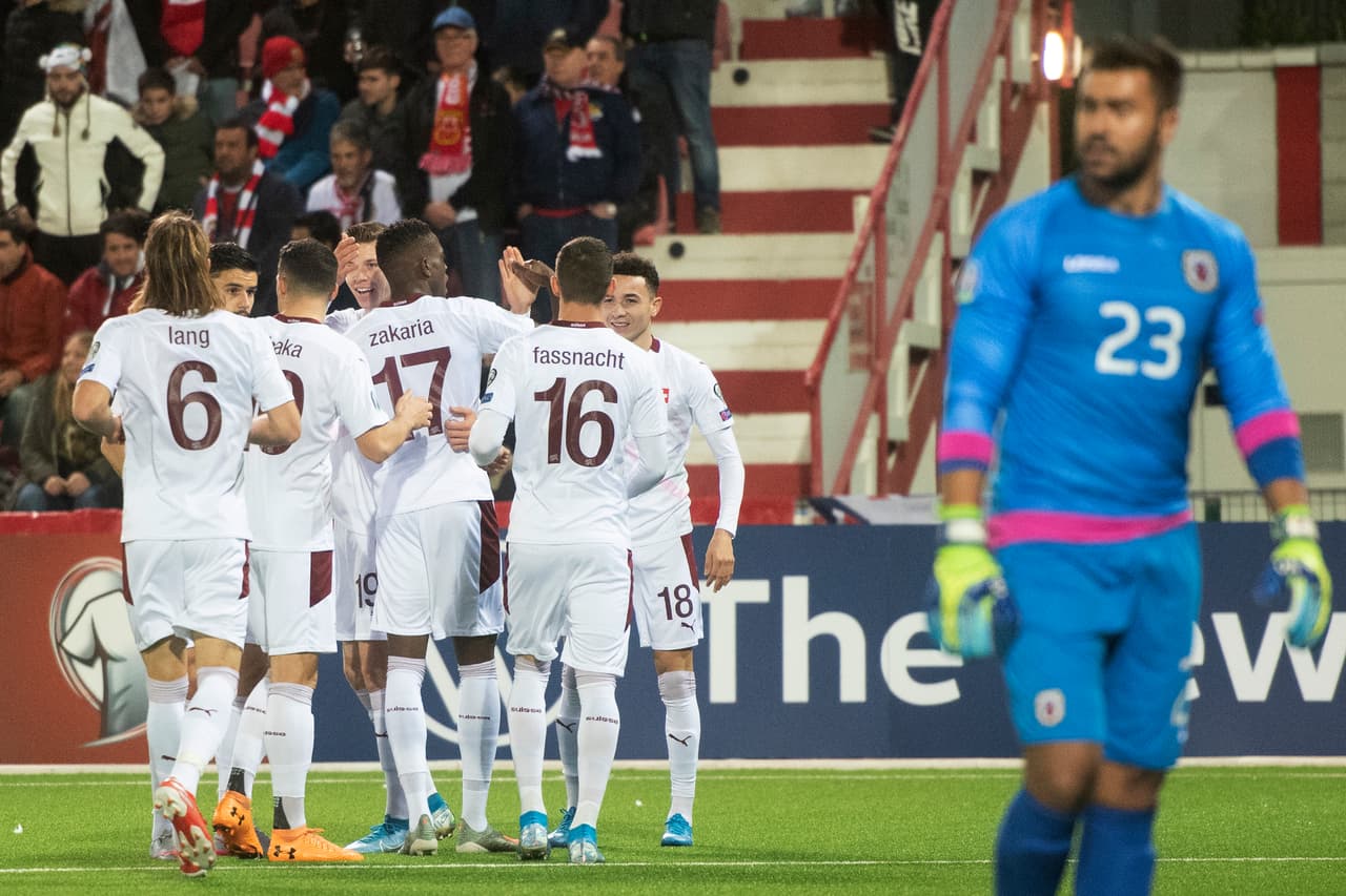 Suiza goleó en su último partido, de visita, y clasificó como primer lugar de grupo.