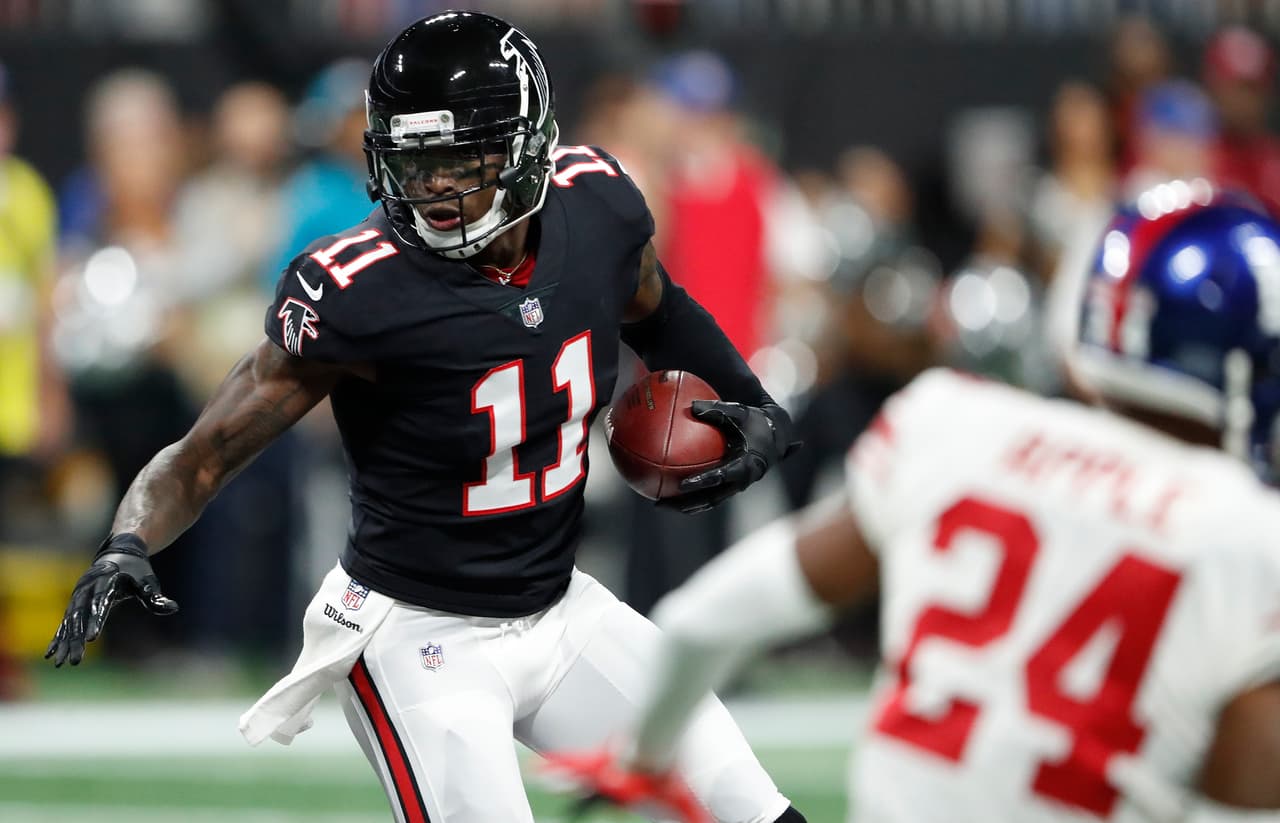 Por los Falcons se destacó su estelar receptor Julio Jones, quien atrapó nueve pases para ganancia de 104 yardas, aunque no anotó.