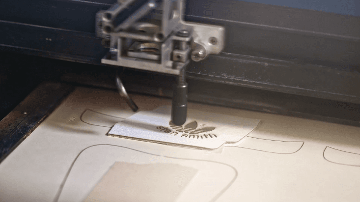 Adidas lanzó el primer Stan Smith vegano en 2018, que se hizo en asociación con la diseñadora ecológica Stella McCartney.