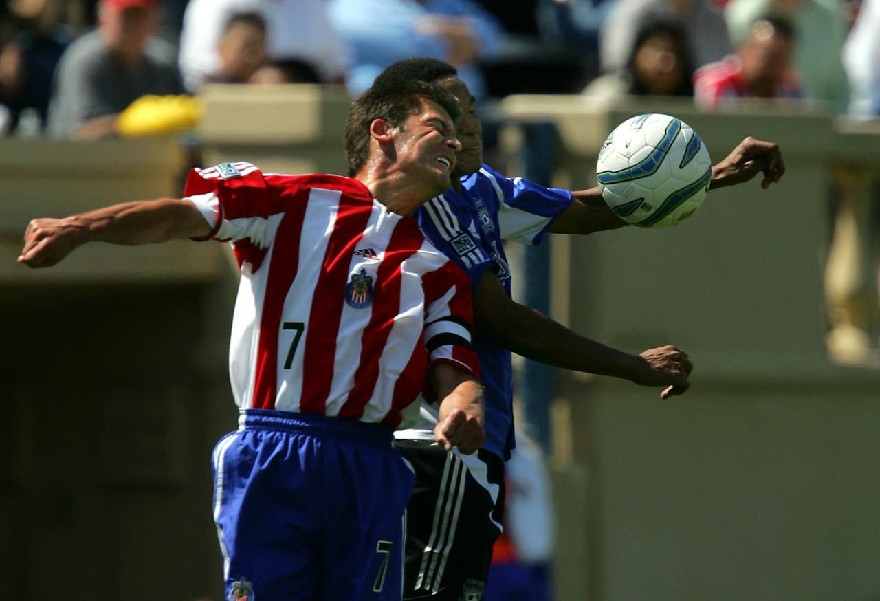 La aparición de Chivas USA le dio paso a Ramón Ramírez para reforzar al equipo en 2005.