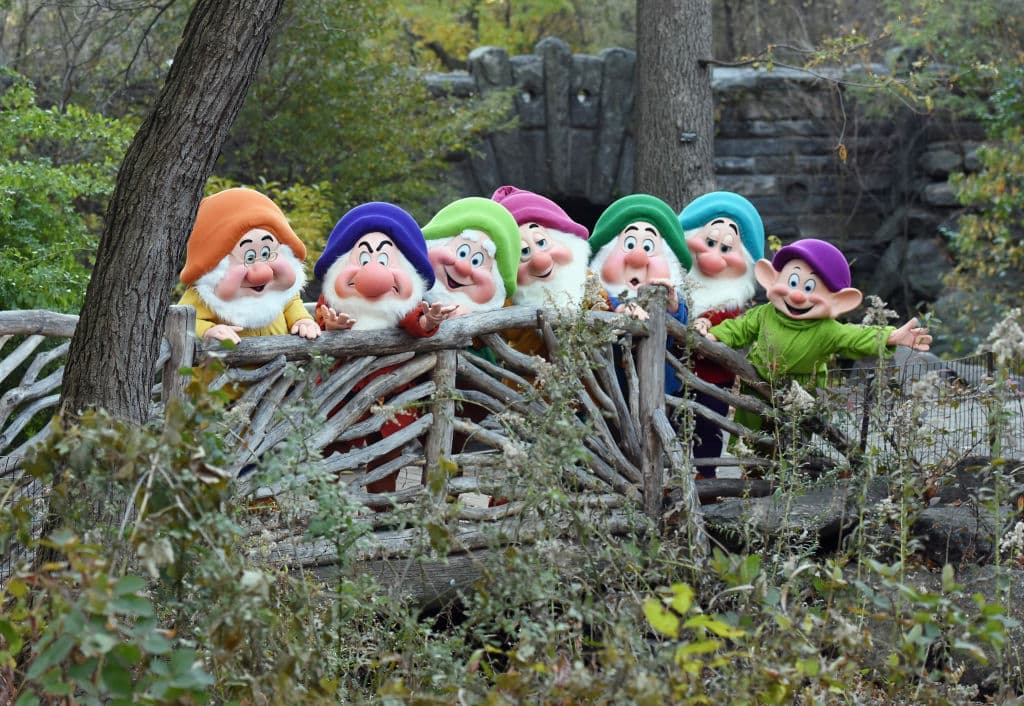 ‘Blanca Nieves y los Siete Enanos’ fue el primer largometraje animado en la historia del cine; se estrenó en 1934.