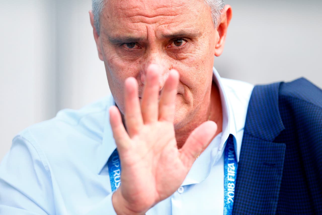 El entrenador Tite pedía disculpas por la presentación del equipo.