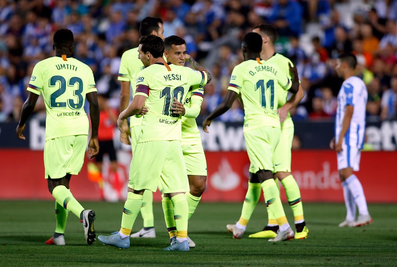 Con la ventaja para los visitantes, se fueron ambos equipos al descanso tras el primer tiempo.