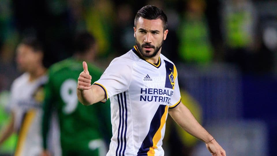 Alessandrini será un compañero ideal para Giovani dos Santos en el Galaxy. (Facebook | LA Galaxy)