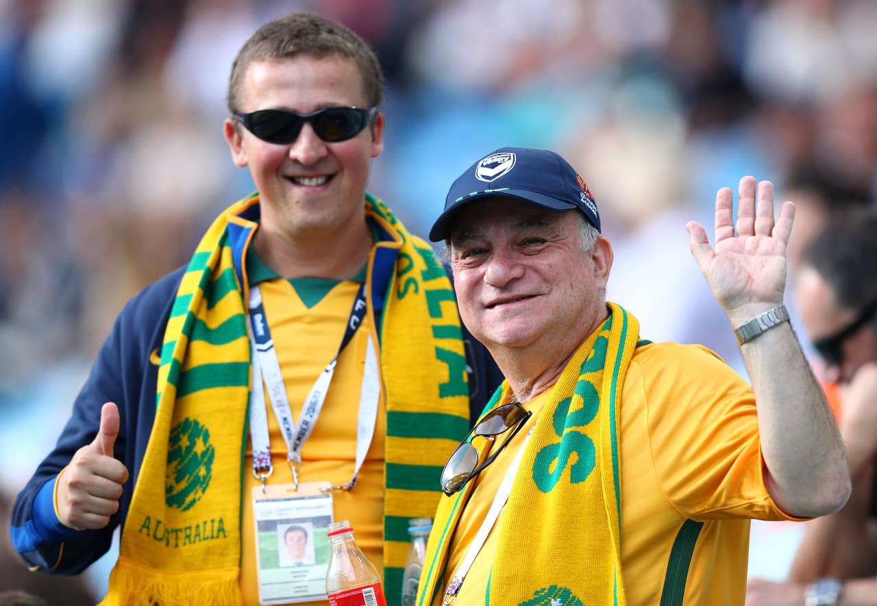 En el mes del padre, muchos aprovecharon para compartir el fútbol en el estadio con el suyo.