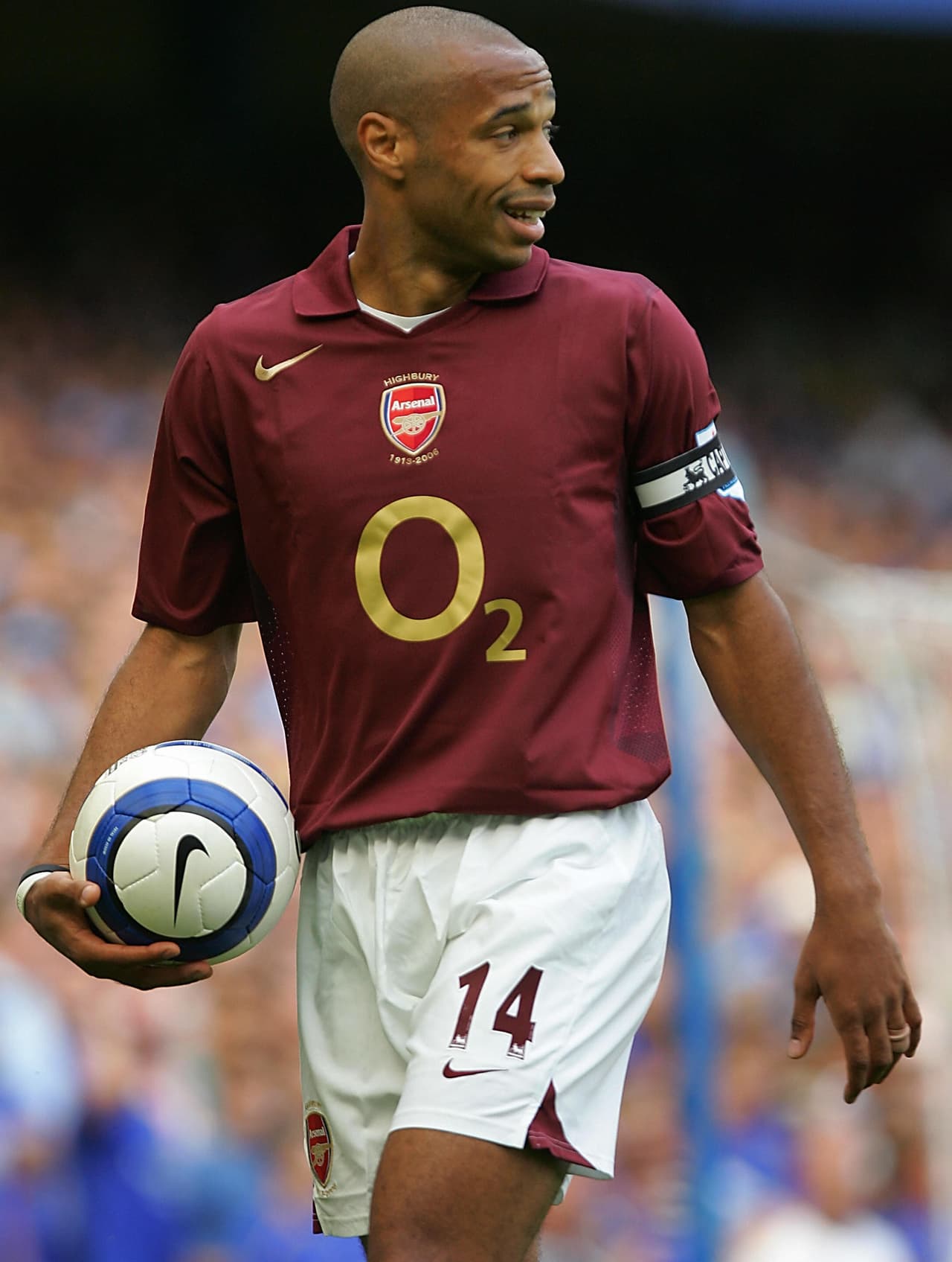 Delantero: Thierry Henry de la edición FIFA 2005 en la que el francés tuvo un puntaje de 97.