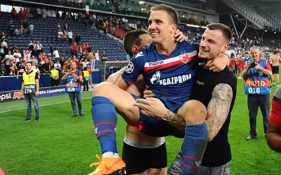 Como una auténtica proeza a domicilio resultó el empate 2-2 del Estrella Roja de Belgrado en el Stadion Salzburg, la casa del RB Salzburg, recinto que quedó enmudecido por el resultado.