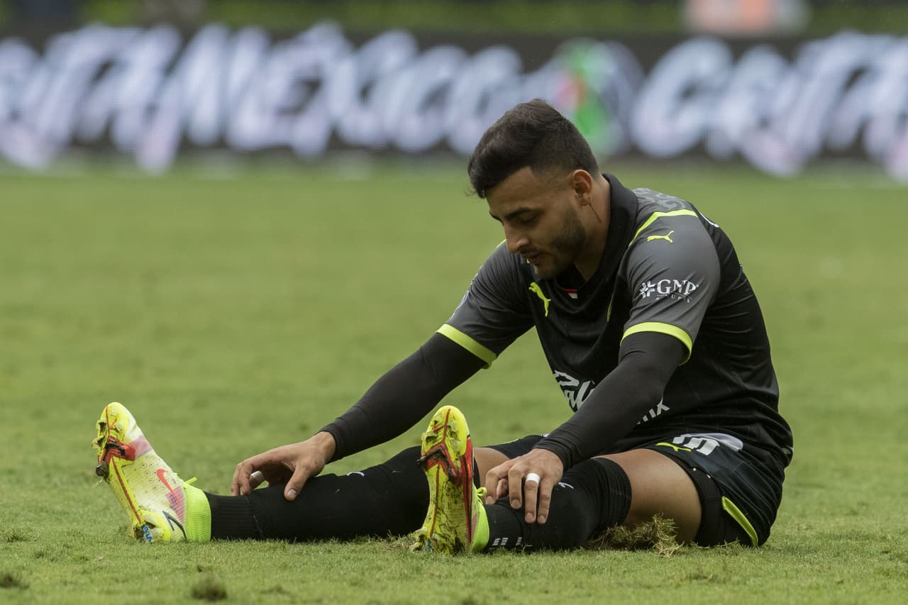 Alexis Vega fue de lo más peligroso del Rebaño pero salió del cambio al 60' por Carlos Cisneros.