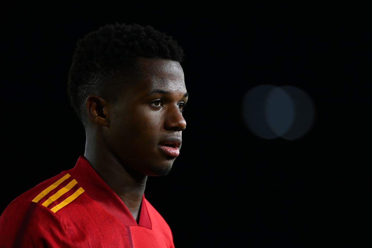 Luis Enrique sustituye a Ansu Fati con Marco Asensio