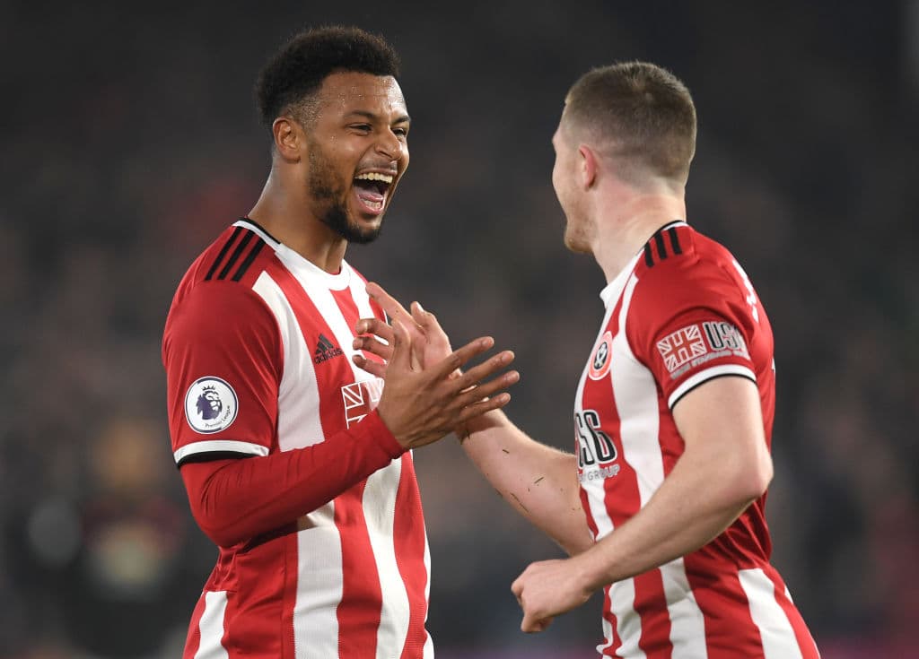 El Manchester United le remontó dos goles al Sheffield, pero los locales empataron 3-3 en el último minuto del partido.