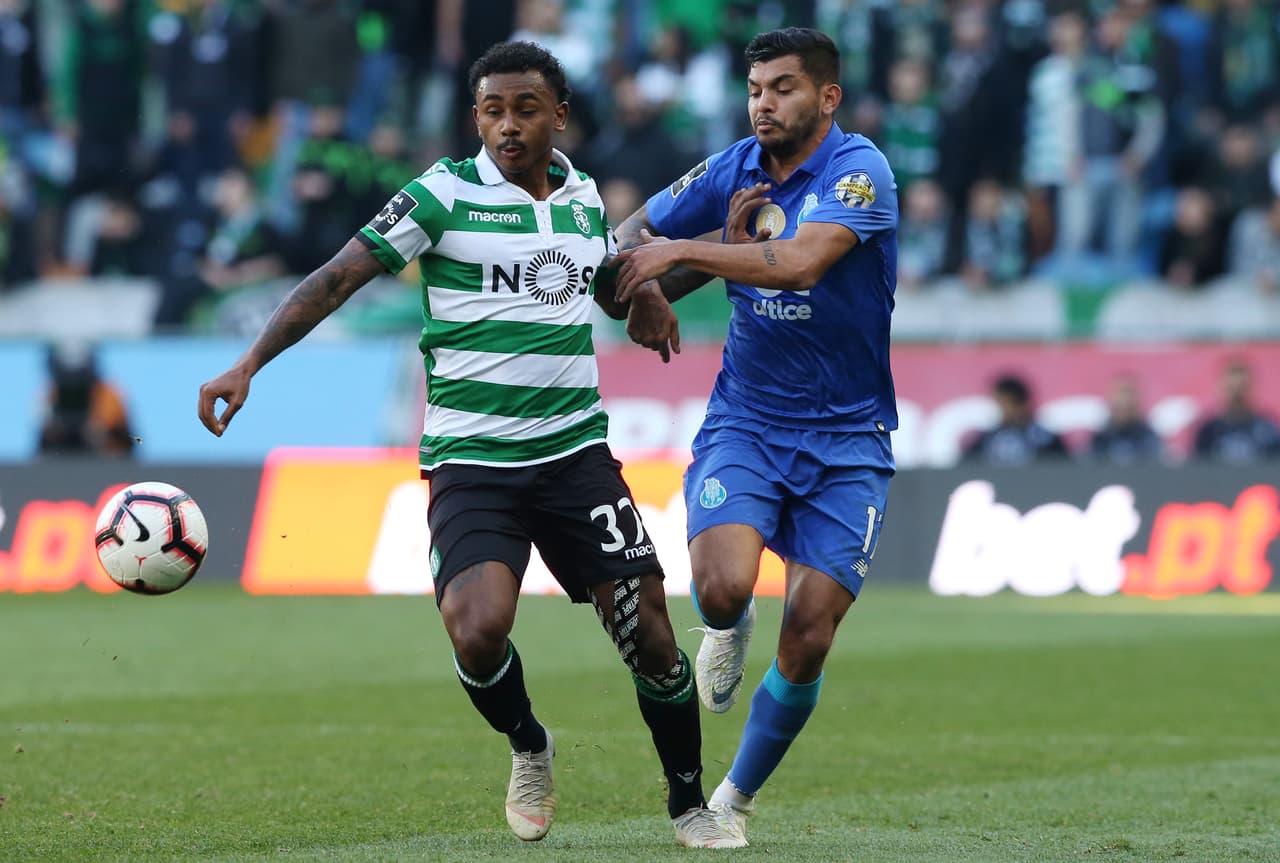 <b>Jesús Corona: </b>el Tecatito fue titular con el Porto en el empate 1-1 con Sporting por la final de la Taça de la Liga, la cual se definió por penales en favor del
<i>Leao. </i>El atacante estuvo presente en 82 miuntos.