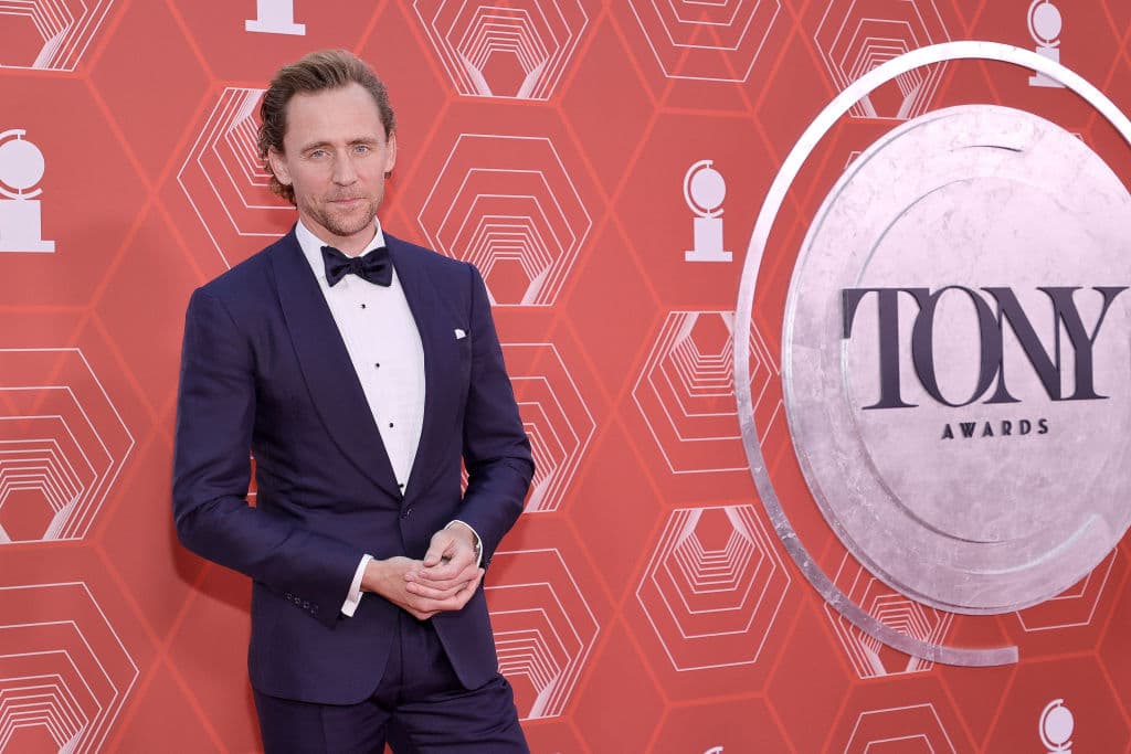 Tom Hiddleston – La estrella de cine británica habla fluidamente cuatro idiomas.
<br>