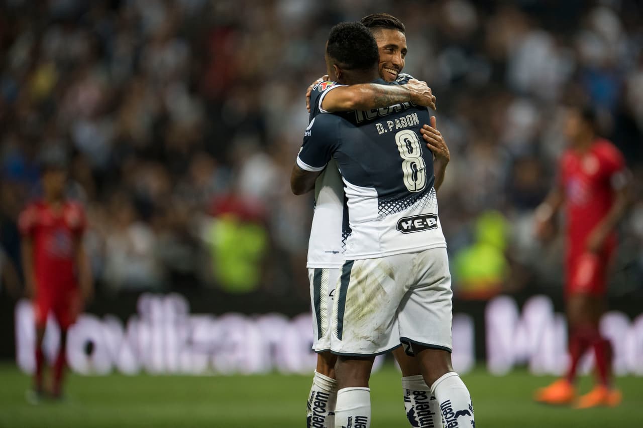 Una gran jugada de Dorlan Pabón terminó con un autogol del 'Maza' Rodríguez, quien intentó defender su marco pero mandó el esférico al fondo.