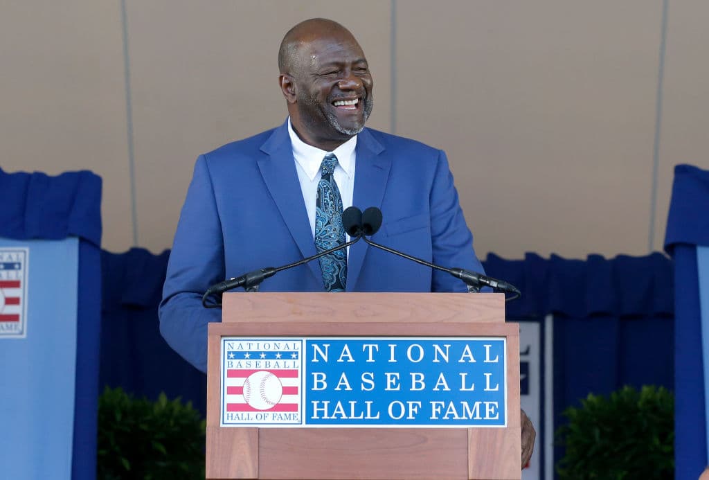 Otro de los inmortales fue el cerrador Lee Smith, quien tuvo una carrera de 18 temporadas en las que acumuló 1022 apariciones y 478 salvamentos. De 1980 a 1997 que se mantuvo en la Gran Carpa, Smith militó en ocho equipos, como Montreal, Chicago Cubs, Boston, Cinccinnati y Baltimore, entre otros.