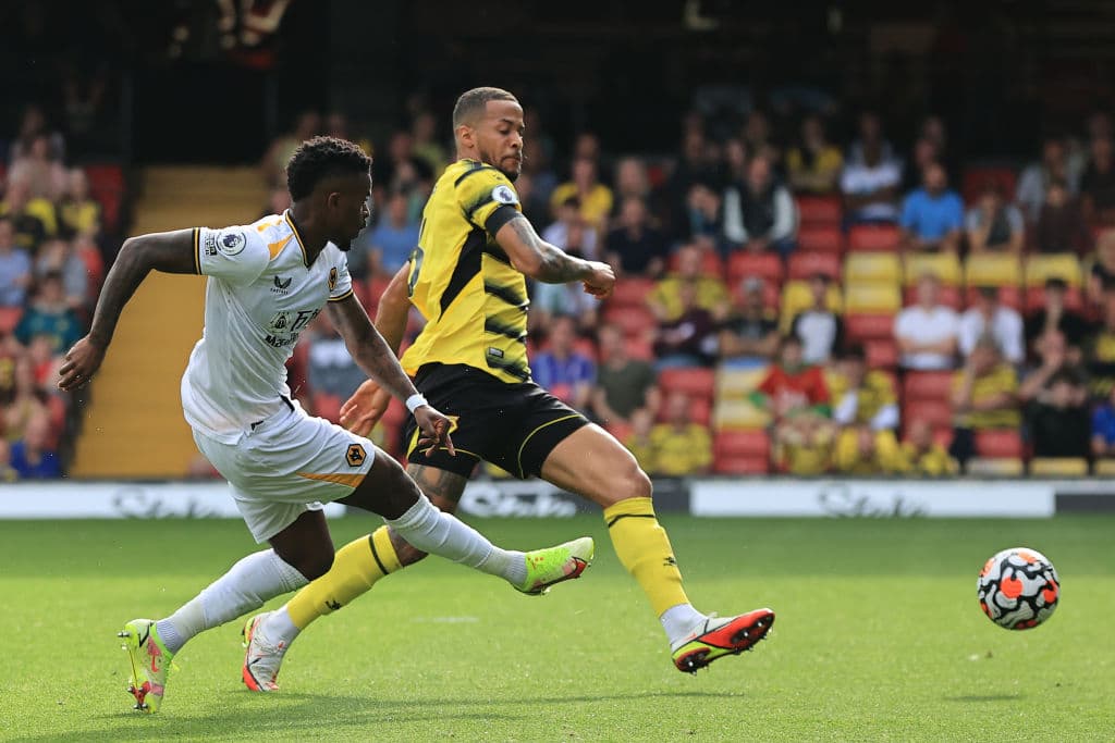 Con un autogol y con la anotación de Hee-Chan Hwang, los Wolves vencen 0-2 al Watford.
