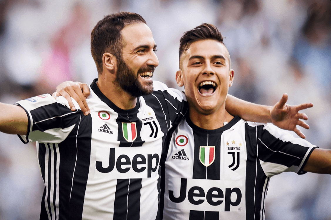 Finalmente, alguien imaginó cómo se vería el nuevo escudo en la camiseta del equipo. No está tan terrible.