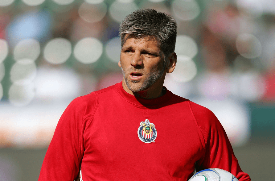 El uruguayo, Leo Percovich, trabajó como preparador de porteros en Chivas USA.