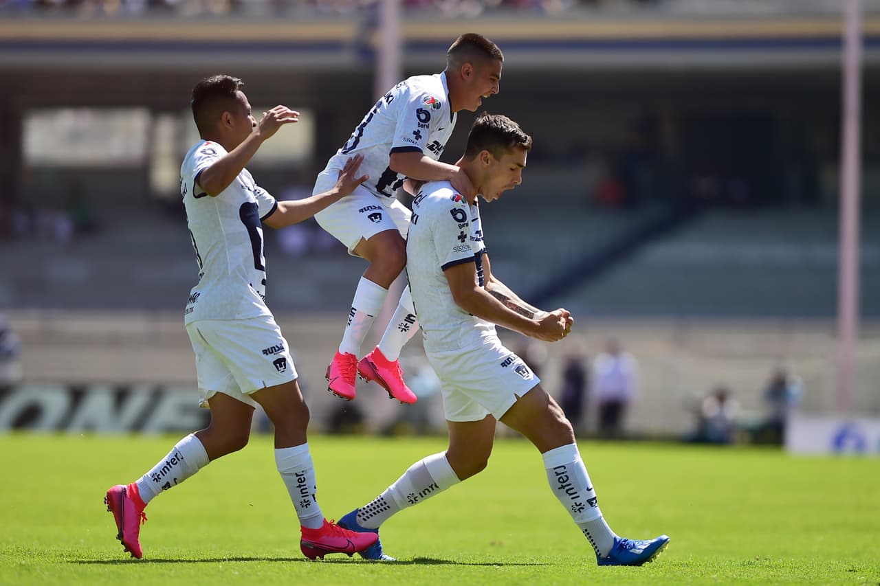 Pumas golea y vence a San Luis 4-0. Con doblete de Carlos Gonzalez, gol de Fabio Álvarez y Juan Ignacio Dinenno, los universitarios se colocan como segundos de la tabla en la Liga MX.