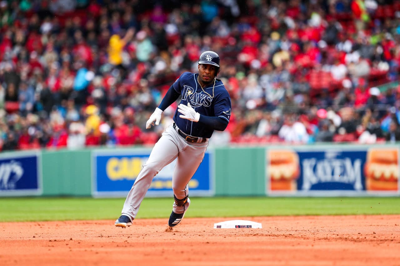 Uno de los batazos del antesalista de Tampa Yandy Diaz fue un triple, que bateó en el segundo inning.