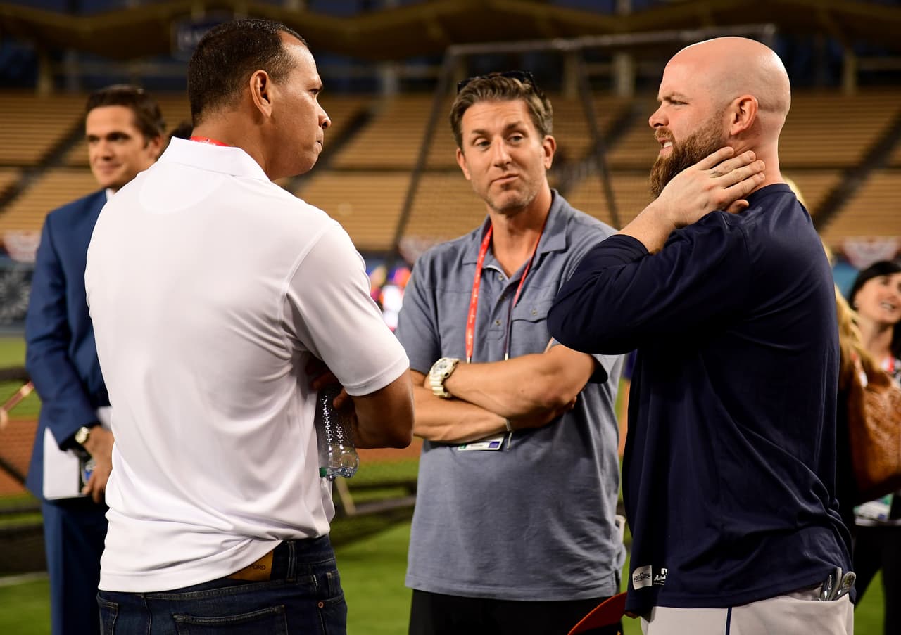 Alex Rodríguez, exjugador de New York Yankees, llegó para saludar a los finalistas de ambos equipos.