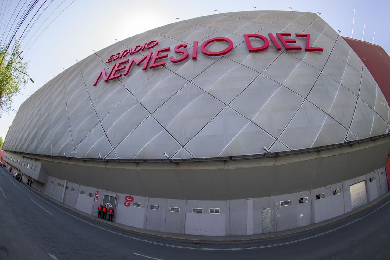 El 'infierno' del Estadio Nemesio Diez no tuvo gente en sus alrededores para el juego entre Toluca y Atlas.