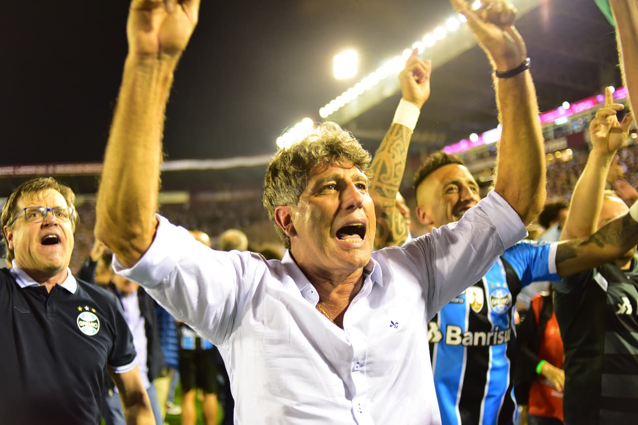 Renato Gaucho se convirtió en el primer brasileño que se consolida como campeón en condición de jugador y de técnico.