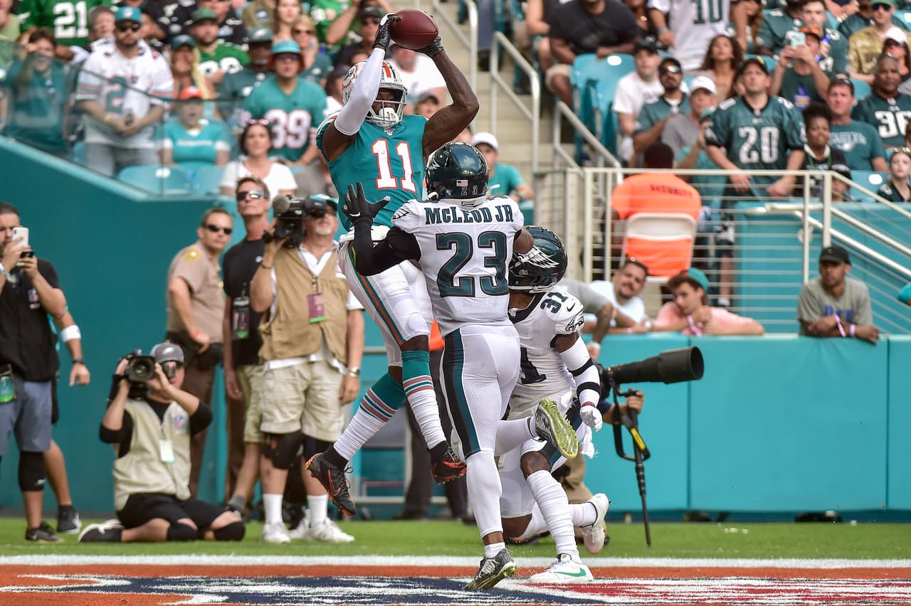 Miami Dolphins
<b>37-31</b> Philadelphia Eagles