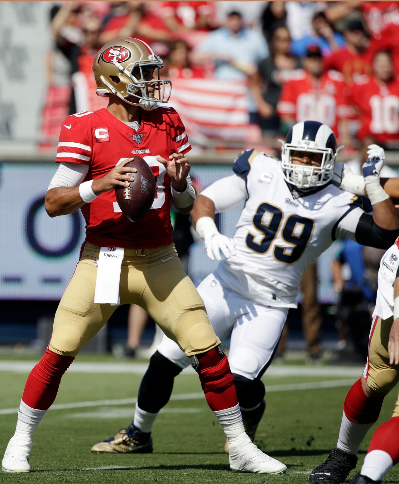 San Francisco se une a los New England Patriots como los únicos equipos invictos en la Temporada 100 de la NFL.