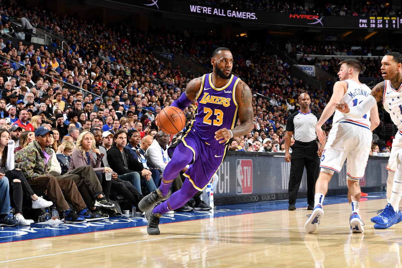 <b>Lakers 120-143 76ers: </b>el equipo de Filadelfia ya suma 36 triunfos en la temporada después de vencer con cierta comodidad al equipo de LeBron James, quien estuvo cerca de un triple-doble (18 puntos, 10 rebotes y 9 asistencias). Además, los 39 puntos de Kyle Zuma fueron en vano.