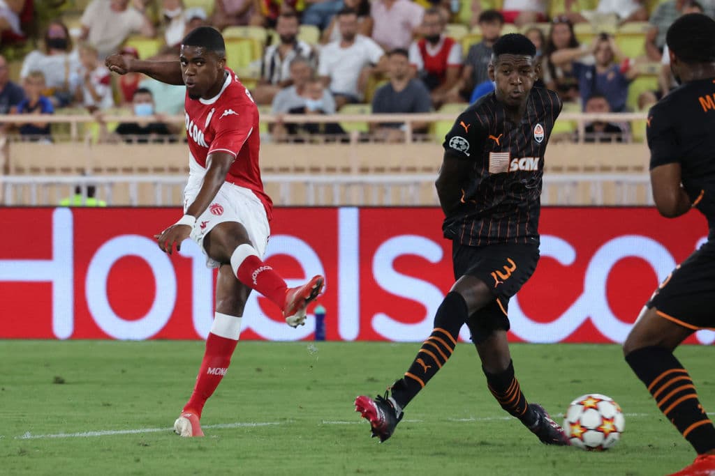 El Shakhtar Donetsk está a un paso de calificar a la fase de grupos de la UEFA Champions League tras derrotar 1-0 a Mónaco con gol de Pedro da Silva al minuto 19'. El partido de vuelta se jugará el miércoles 25 de agosto.