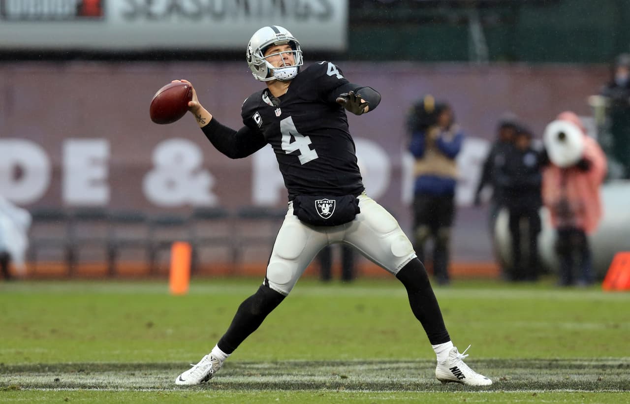 Los Green Bay Packers vencieron 30 - 20 a los Oakland Raiders para avanzar a la postemporada, los Raiders están eliminados.