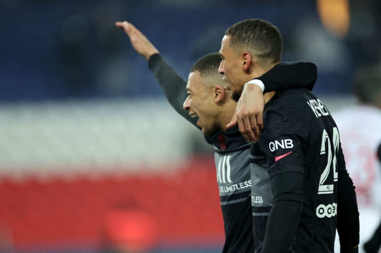 PSG no quiere complicar su liderato y de la mano de Kylian Mbappé caminan a la victoria 2-0 sobre el Stade Brestois.