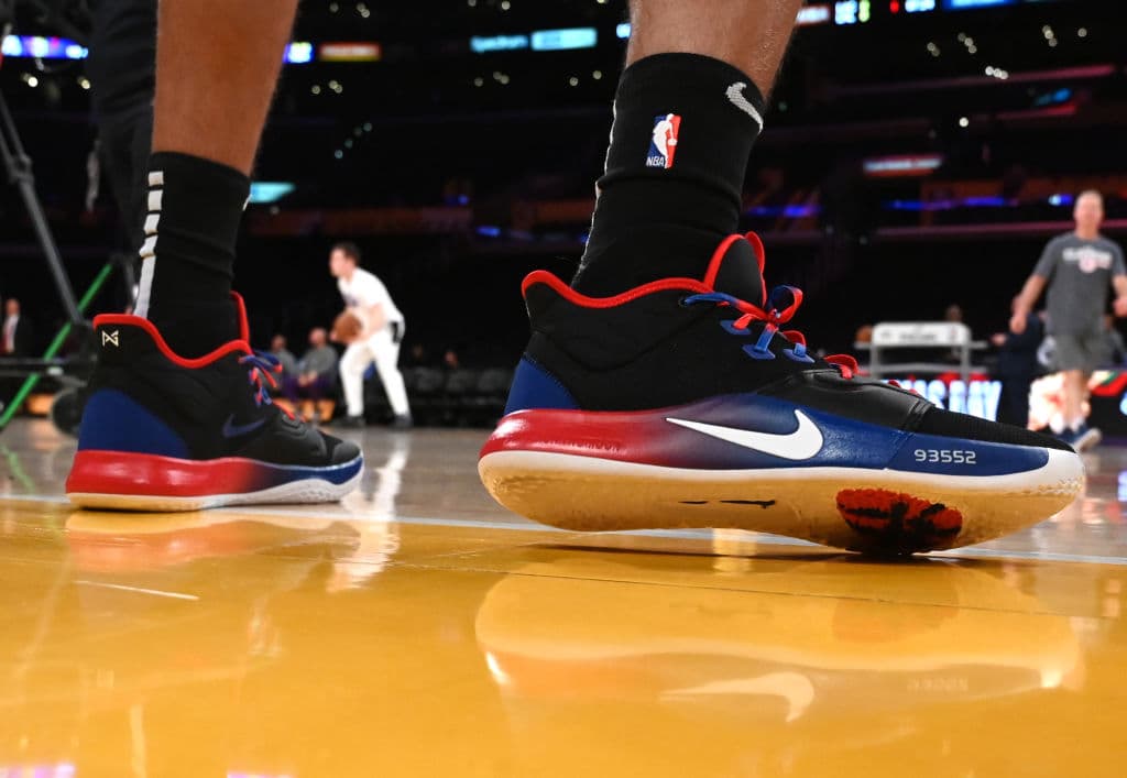 Tras el cambio de reglas de la liga, los basquetbolistas están al último grito de la moda en cuanto a calzado se refiere.