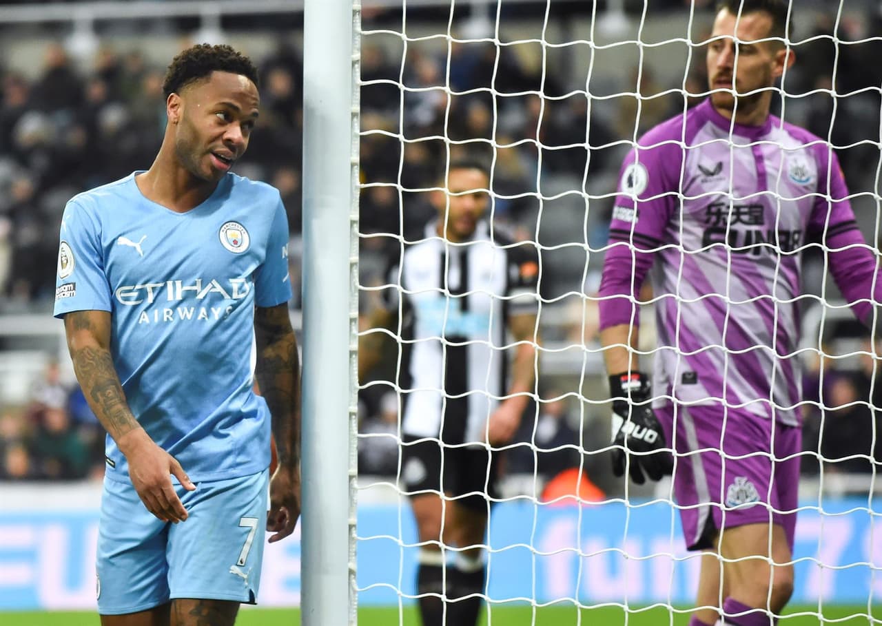 Manchester City, con anotaciones de Rúben Días, Joao Cancelo, Riyad Mahrez y Raheem Sterling, golearon a Newcastle como visitantes, durante la fecha 18 en la Premier League.