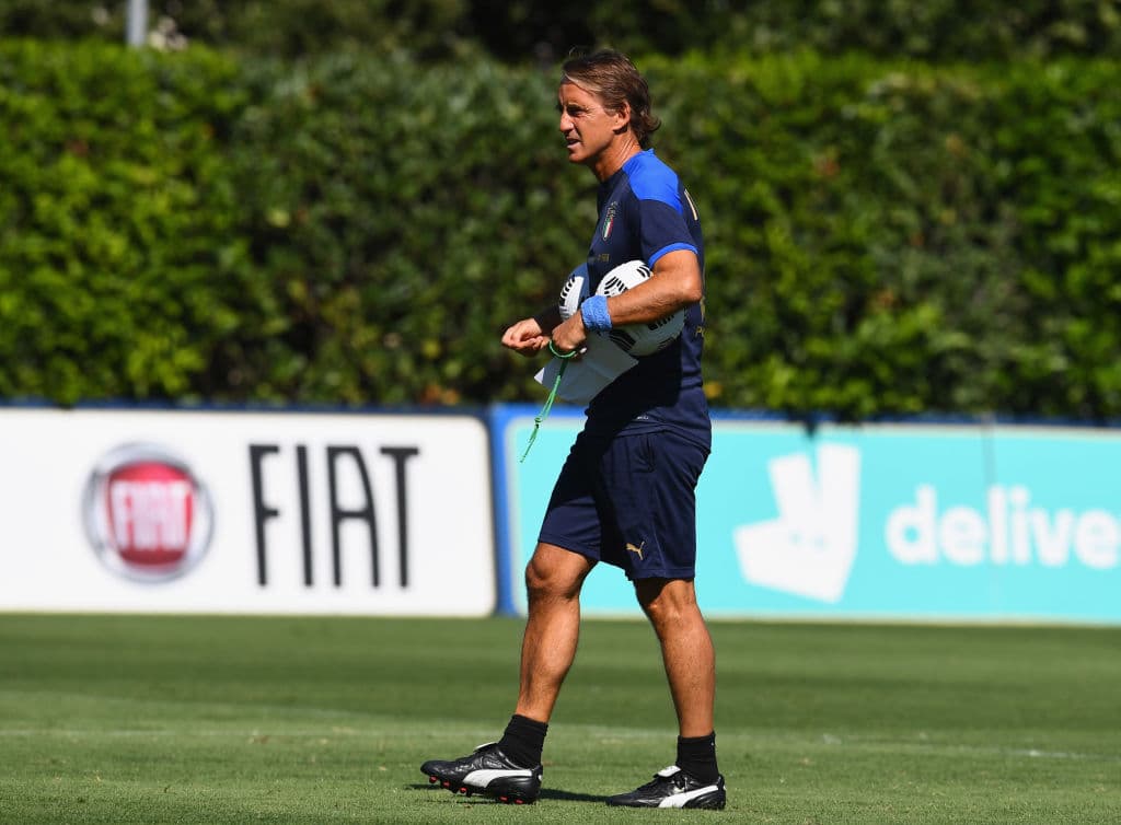 Chiellini no jugó porque Roberto Mancini no tenía gafas