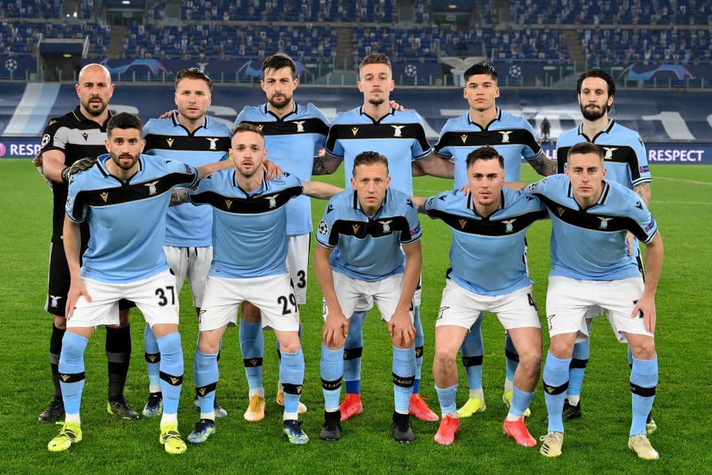 Bayern Munich golea a la Lazio 4-1 durante el partido de ida de la UEFA Champions League. Robert Lewandowsi abrió el marcador al minuto 9, seguido de Musiala al minuto 24 y Sané hizo lo propio al 42', al final, Acerbi, con autogol, marcaron la goleada sobre los de Inzaghi.