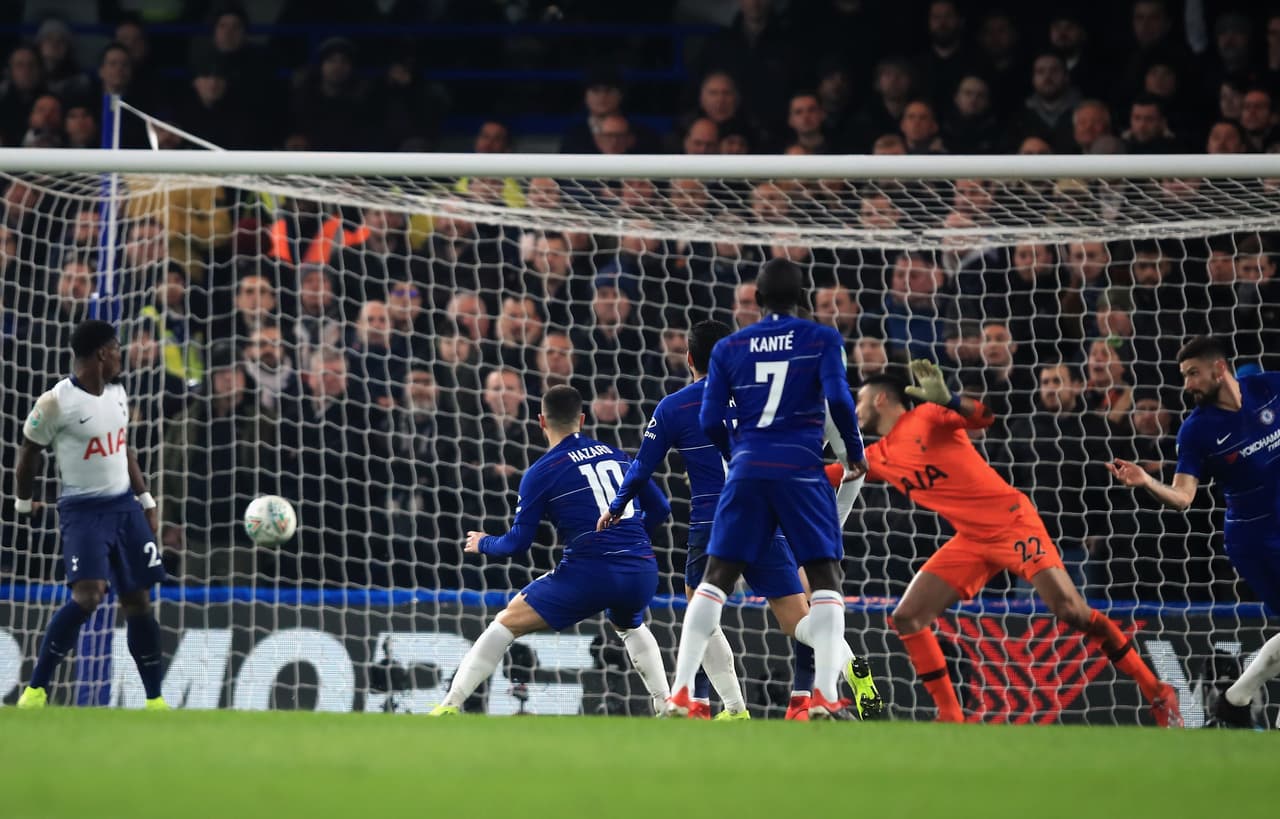 Eden Hazard anotó el 2-0 al minuto 37 del primer tiempo y con eso la serie se ponía a favor de los locales.