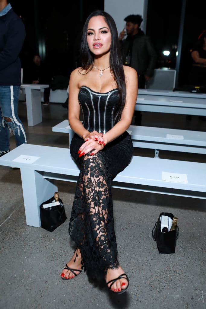 En 2015, la dominicana comienza a trabajar con Pina Records.