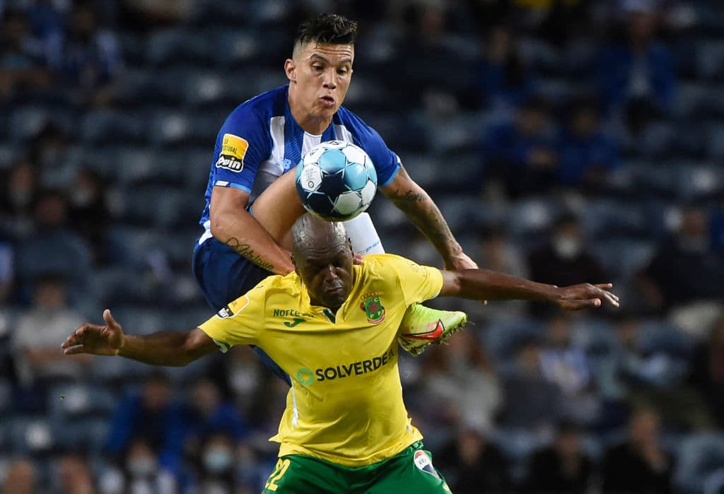 Wendell y Luiz Díaz fueron los encargados de batir las redes en la remontada del Porto para vencer 2-1 a Ferreira.