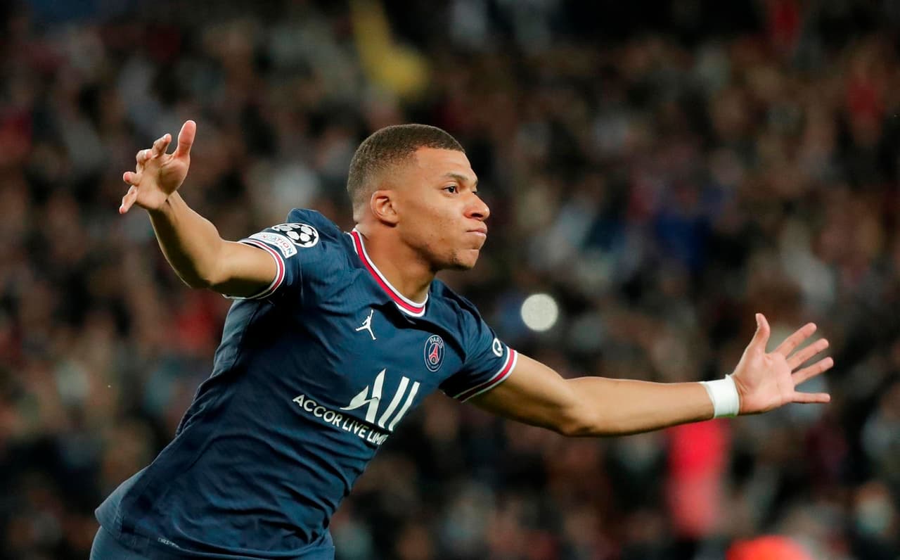 Barcelona se impone sobre el RB Leipzig 3-2 con doblete de Lionel Messi (67', 74') y gol de Kylian Mbappé (9'), mientras que para la escuadra alemana, fueron André Silva (28') y Nordi Mukiele (57') quienes sumaron anotaciones en el Parque de los Príncipes.