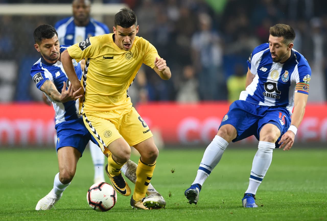Héctor Herrera y Jesús Corona: se juega la gran final de la Taça de la Liga de Portugal entre el Porto y el Sporting de Lisboa. El Tecatito llega de poner una asistencia en la semifinal, mientras que HH sigue siendo hombre de confianza, por lo que serían titulares este sábado.