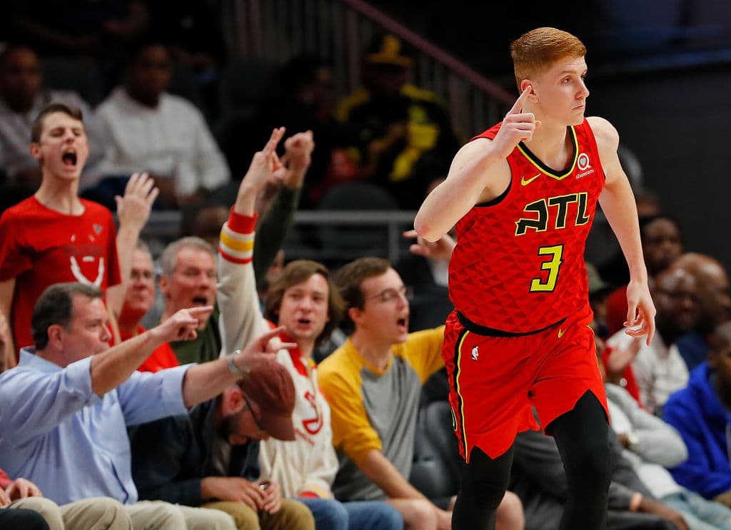 <b>Kevin Huerter</b> uno de dos miembros de los Atlanta Hawks en los equipos ideales de novatos, aunque el 3 de Los Hawks en el segundo equipo.