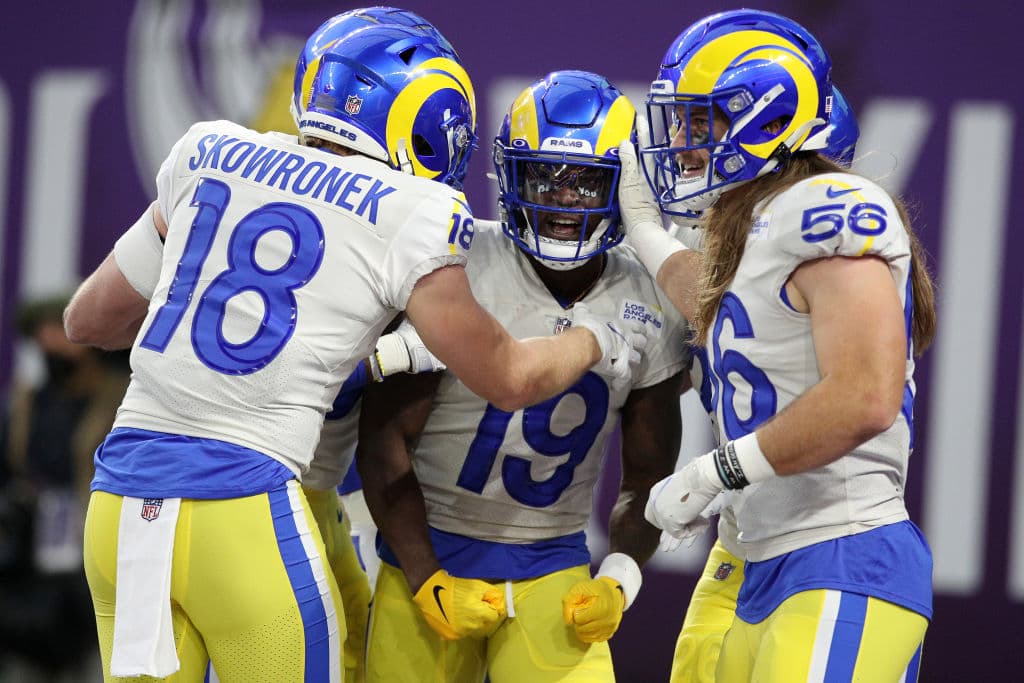 Lions cayó 16-20 en su visita a Atlanta, Buccaneers aplastan 32-6 a las Panthers, Ravens pierden en su visita 21-41 frente a Cincinnati, los Chargers tropiezan 29-41 sobre los Texans, Rams venecen 30.23 a los Vikings, Bills le pegan 33-21 Patriots, Jaguars caen 21-26 en su visita a los Jets, Las Eagles le pegan 10-34 frente a las Eagles, los Bears remaontan 25-24 a los Seahawks, Chiefs aplastan 10-36 a los Chiefs y os Broncos caen 13-17 en su visita a los Raiders.