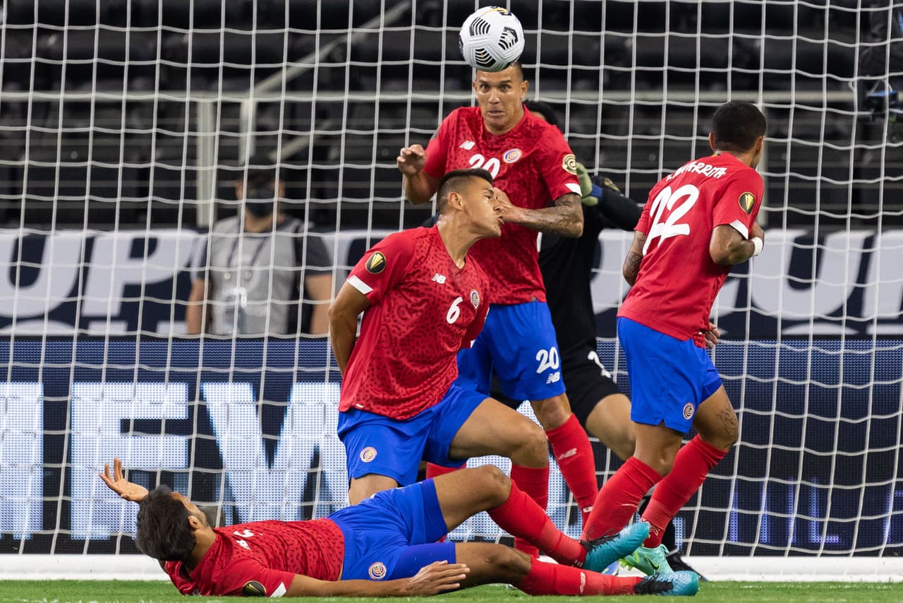 Canadá aprovechó las que tuvo un se metió a la Semifinal de la Copa Oro derrotando a Costa Rica.