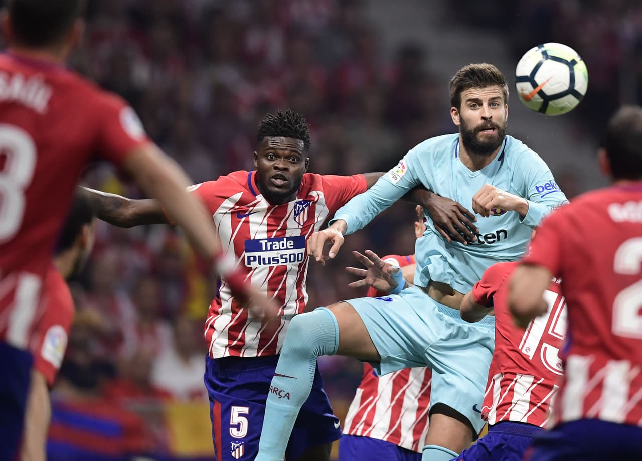 Uno de los partidos más duros a lo largo de la racha se vivió el 14 de octubre de 2017. Barcelona visitó el campo del Atlético de Madrid y el partido terminó con empate a un gol. La racha llegaba a 15 encuentros sin conocer la derrota.