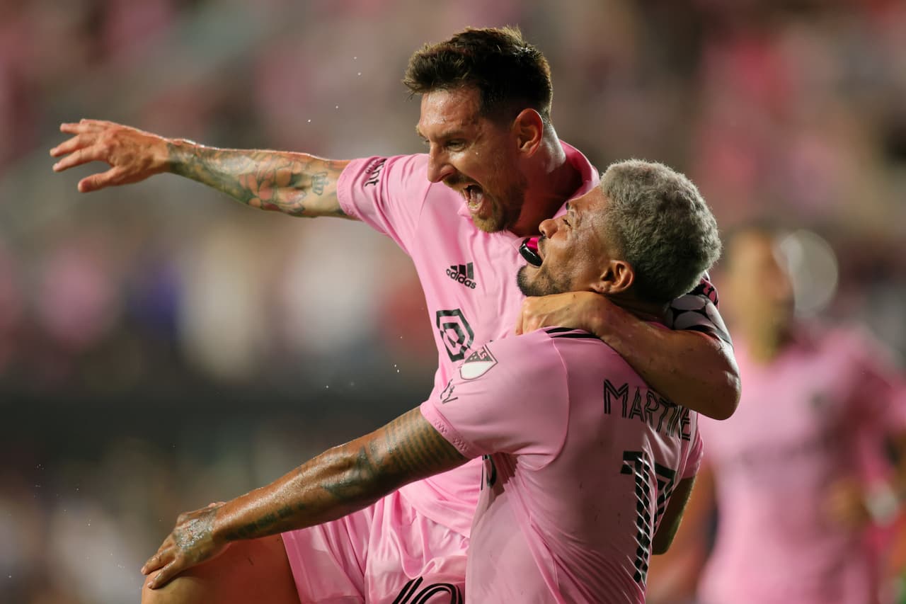 Leo Messi juega para la historia y debuta en Miami con un golazo